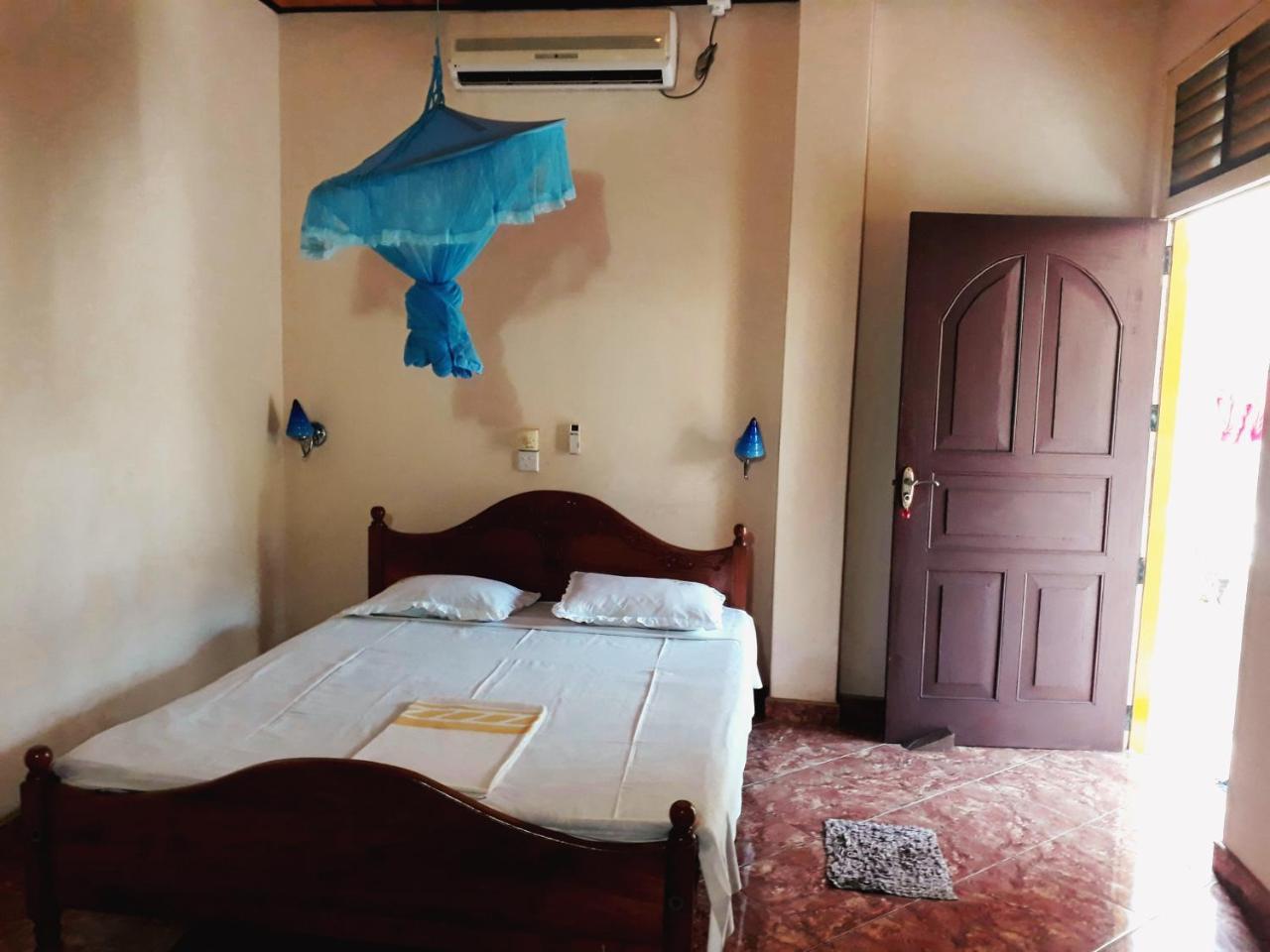 Guesthouse Sunshine Aluthgama Buitenkant foto