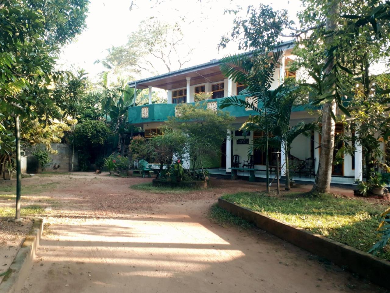 Guesthouse Sunshine Aluthgama Buitenkant foto